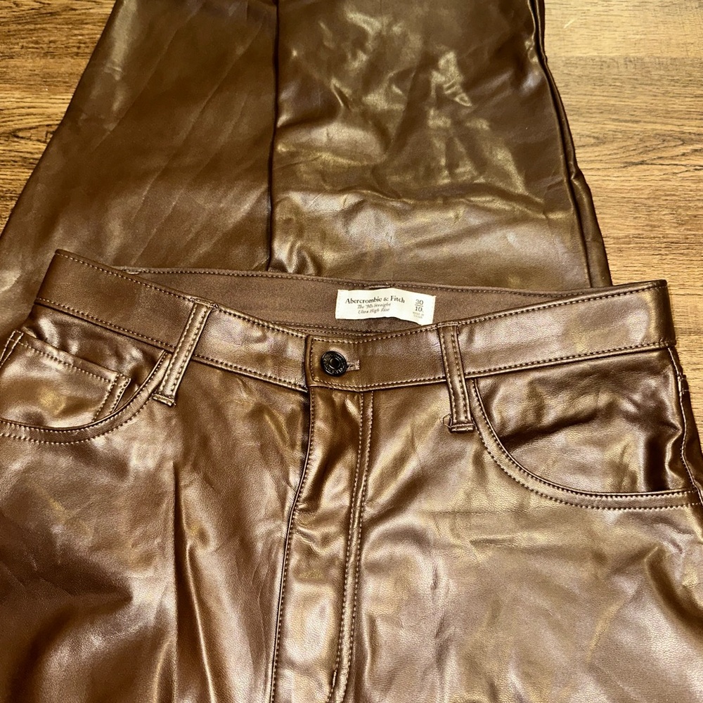 Women's Brown Leather pants - Picture 5 of 5